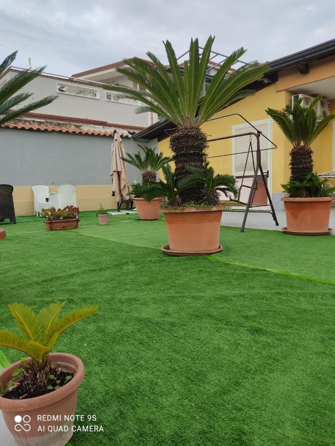 Hotel Stefany Лаго Патрия Екстериор снимка